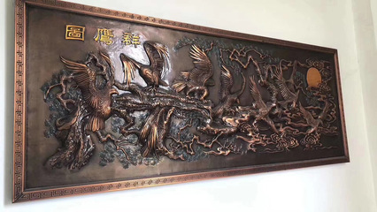 房地产入口纯铜浮雕壁画与手工锻打铜雕景墙工艺展示及石雕艺术融合